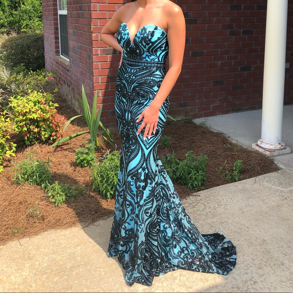 Panoply Prom Dress For Sale!!! Style 14006! Blue with black detailing, size 6!!!